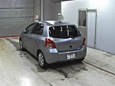 TOYOTA VITZ