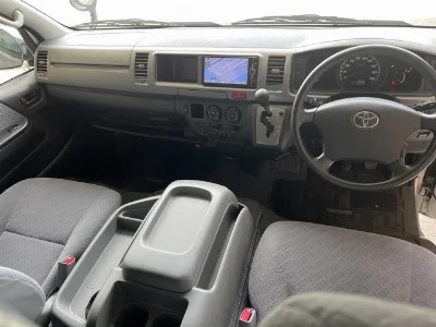 TOYOTA HIACE