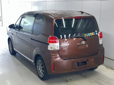 TOYOTA SPADE