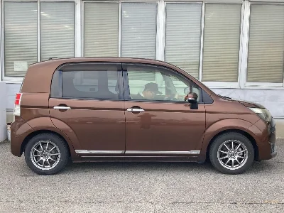 TOYOTA SPADE