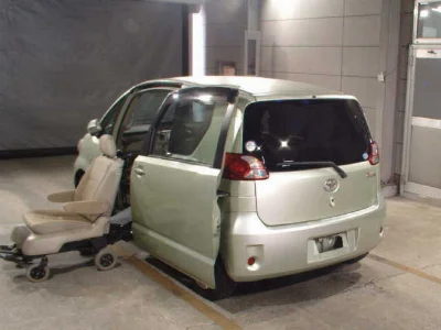 TOYOTA PORTE