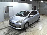 Цена авто Toyota Aqua с аукционов Японии, номер кузова NHP10, пробег 146 000, оценка 2