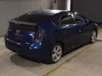 Цена авто Toyota Prius с аукционов Японии, номер кузова ZVW30, пробег 233 000, оценка 