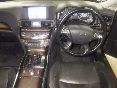 NISSAN FUGA