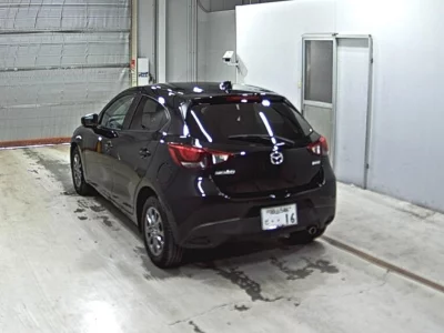 Статистика аукционов Mazda Demio