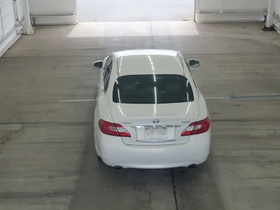 NISSAN FUGA