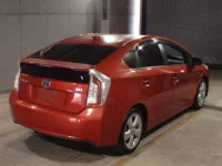Цена авто Toyota Prius с аукционов Японии, номер кузова ZVW30, пробег 185 000, оценка 2