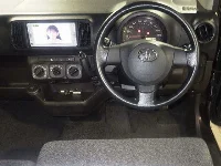 Цена авто Toyota Passo с аукционов Японии, номер кузова KGC30, пробег 162 000, оценка 2