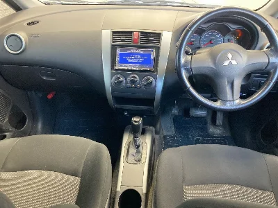MITSUBISHI COLT PLUS