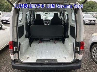 NISSAN NV200