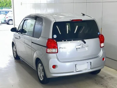 TOYOTA PORTE