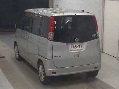NISSAN ROOX