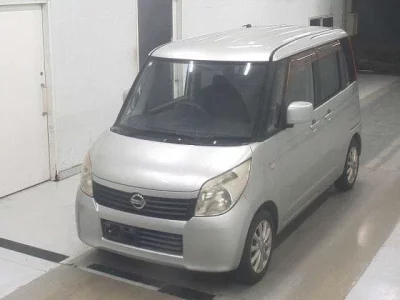 NISSAN ROOX