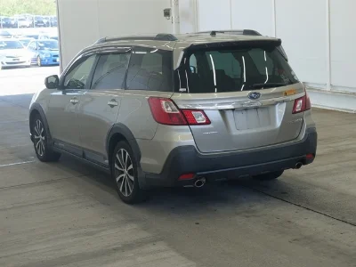Subaru Exiga Crossover 7