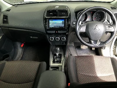 MITSUBISHI RVR
