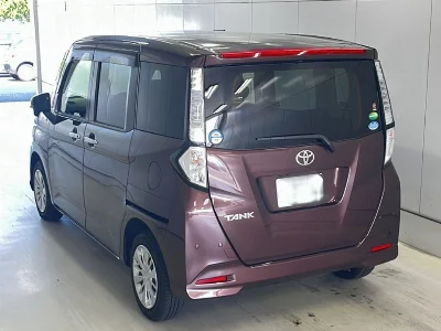 TOYOTA TANK