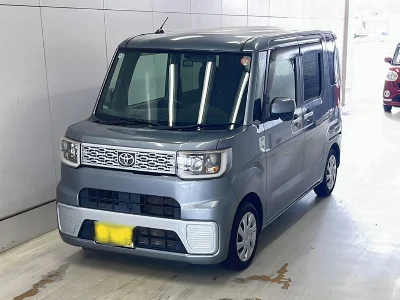 TOYOTA PIXIS MEGA