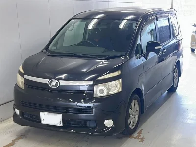Статистика аукционов Toyota Voxy
