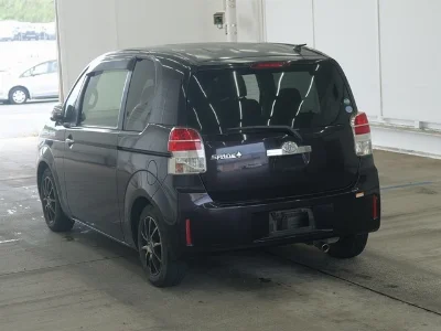 TOYOTA SPADE