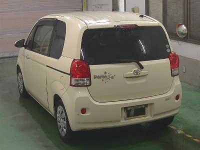 TOYOTA PORTE
