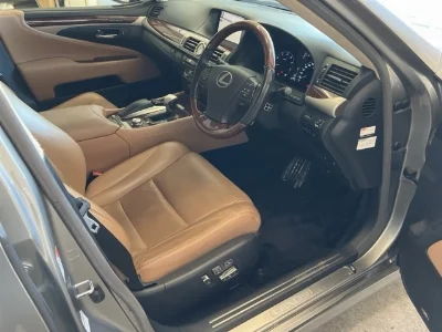 LEXUS LS