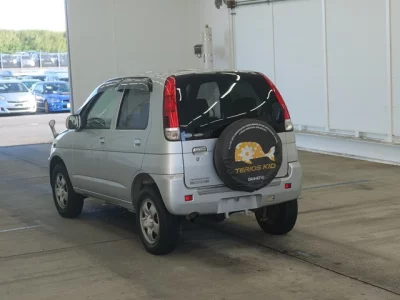 DAIHATSU TERIOS KID