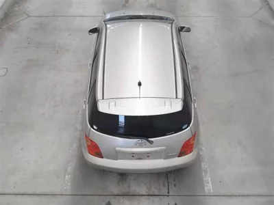TOYOTA IST
