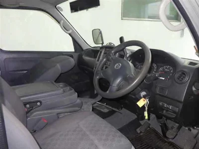 NISSAN CARAVAN