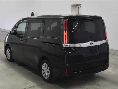 Статистика аукционов Toyota Noah