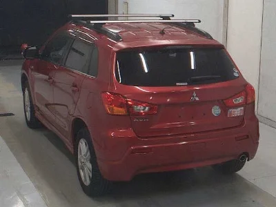 MITSUBISHI RVR