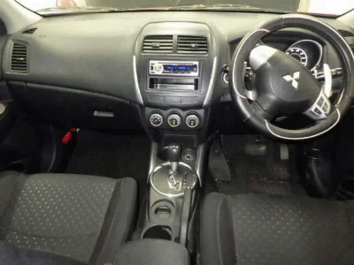 MITSUBISHI RVR