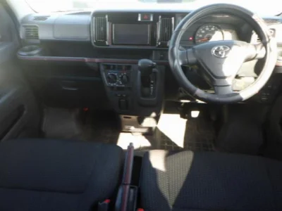 TOYOTA PIXIS VAN