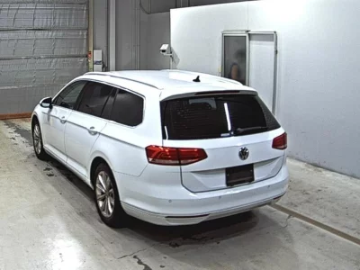 VOLKSWAGEN PASSAT VARIANT
