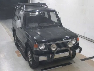 MITSUBISHI PAJERO