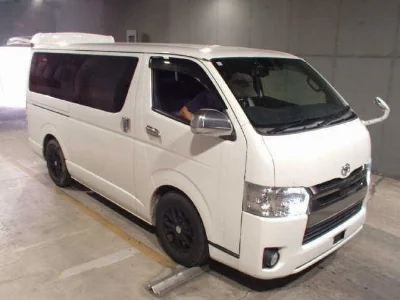 TOYOTA HIACE VAN