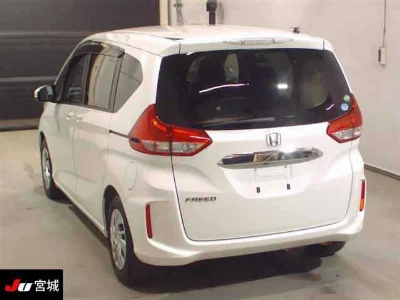 HONDA FREED