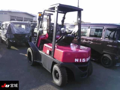 NISSAN  FORKLIFT 