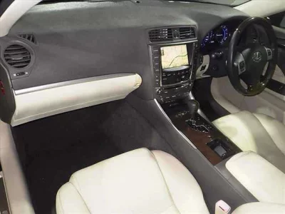 LEXUS IS