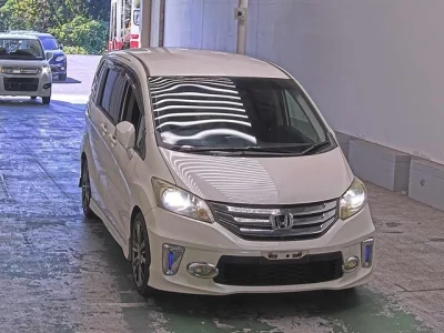 HONDA FREED