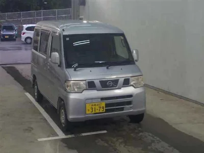 NISSAN CLIPPER VAN