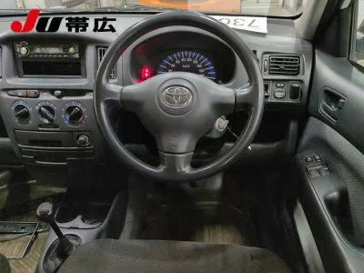 TOYOTA SUCCEED