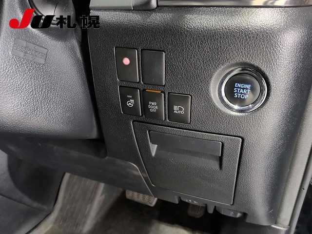 Toyota Alphard  с аукциона в Японии