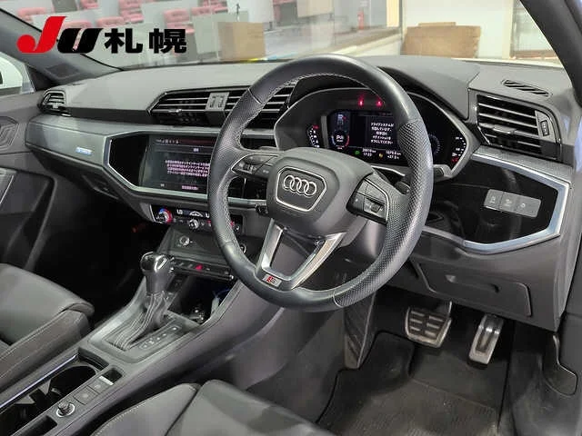 Audi Q3  с аукциона в Японии