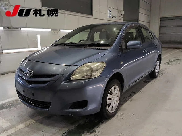 Toyota Belta  с аукциона в Японии