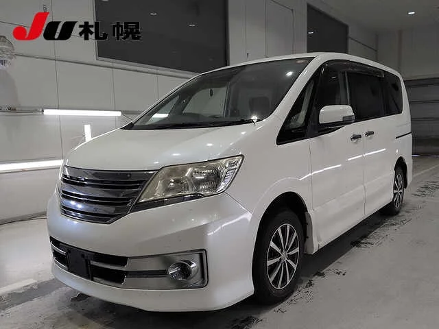 Nissan Serena  с аукциона в Японии