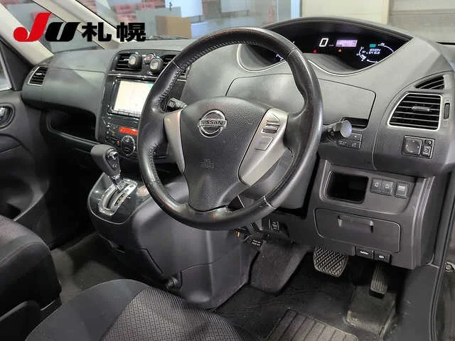 Nissan Serena  с аукциона в Японии