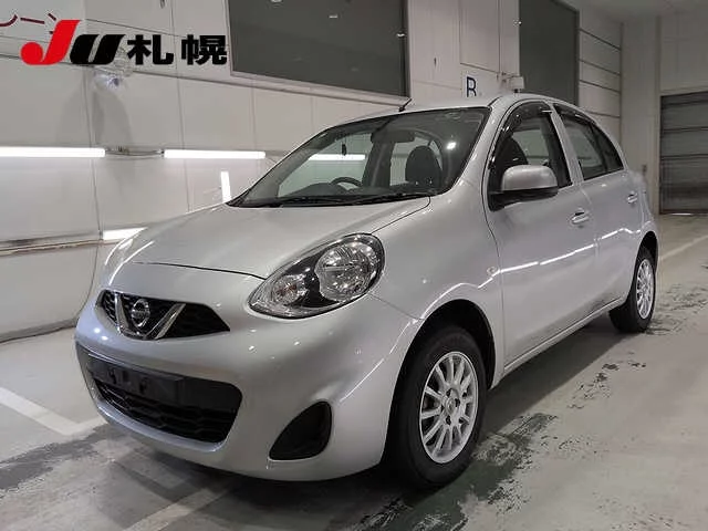 Nissan March  с аукциона в Японии