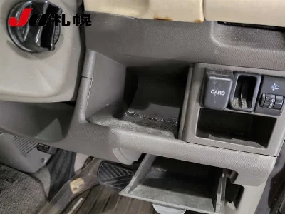 SUZUKI MRWAGON