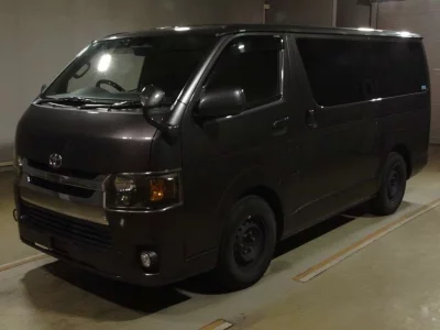 TOYOTA HIACE VAN