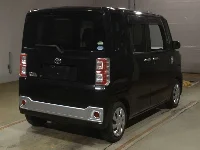 Цена авто Toyota Pixis Mega с аукционов Японии, номер кузова LA700A, пробег 72 000, оценка 6